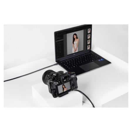 SmallRig 5731 - przewód, kabel USB-C do tetheringu, prosty do kątowy - przykład użycia